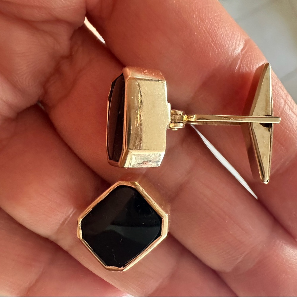 10k gold Black onyx cufflinks